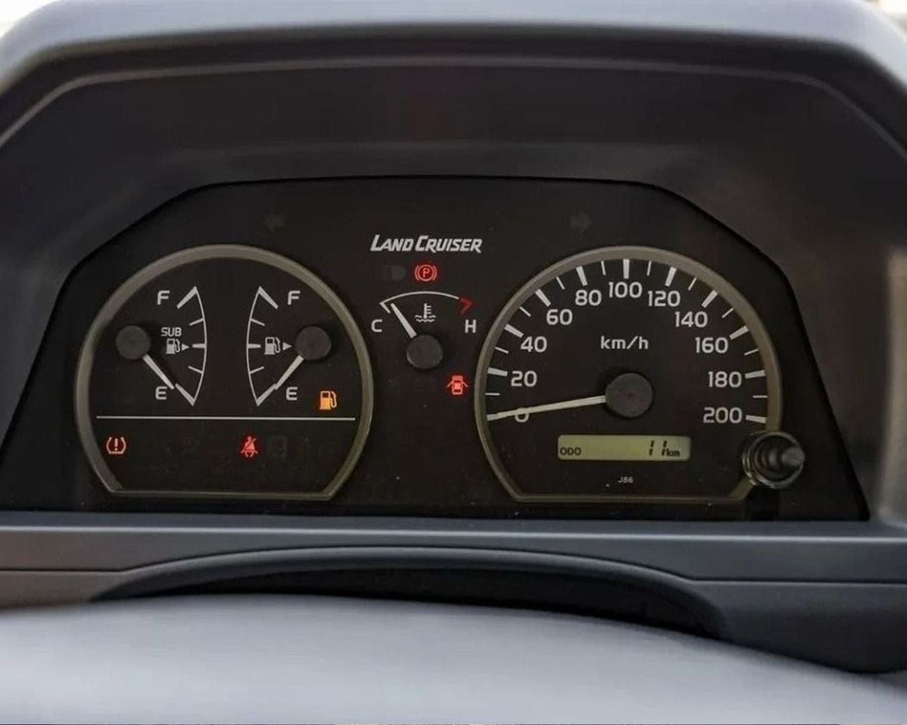 Toyota Land Cruiser 70 LC79 LX