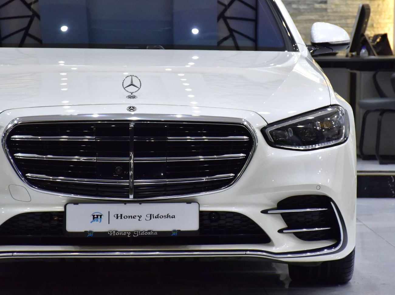 Mercedes Benz S500 4MATIC L EXCELLENT DEAL for our Mercedes Benz S500 4Matic ( 2021 Model ) in White Color GCC Specs