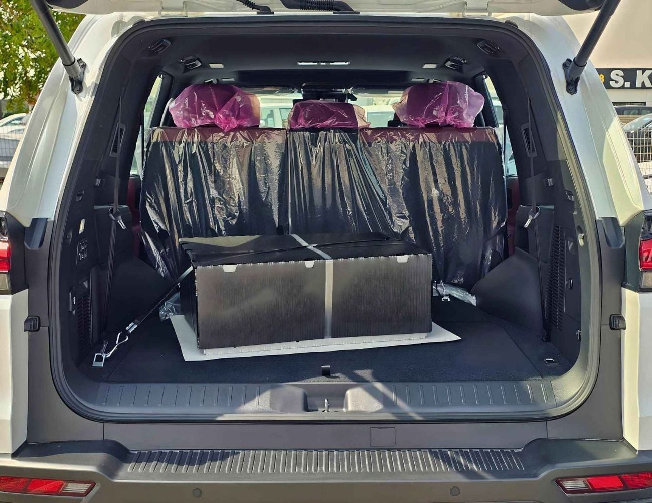 Lexus LX 500 LX500d /3.3L V6 DIESEL/RADAR/ LEATHER WITH POWER SEATS/HEADS UP DISPLAY/FULL OPTION (CODE#LX5DR)