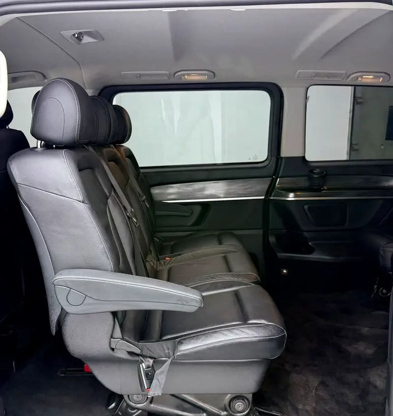 Mercedes Benz V 250 V250 Avantgarde, Warranty, Full Service History, Excellent Condition, GCC