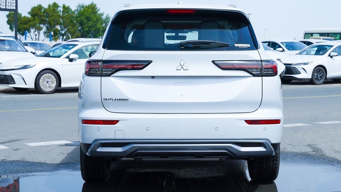 ميتسوبيشي آوتلاندر HIGHLINE ميتسوبيشي أوتلاندر هايب لاين 2026 (G06) – جديد كليًا 2.5 لتر | SUV بـ 7 مقاعد | مواصفات ال