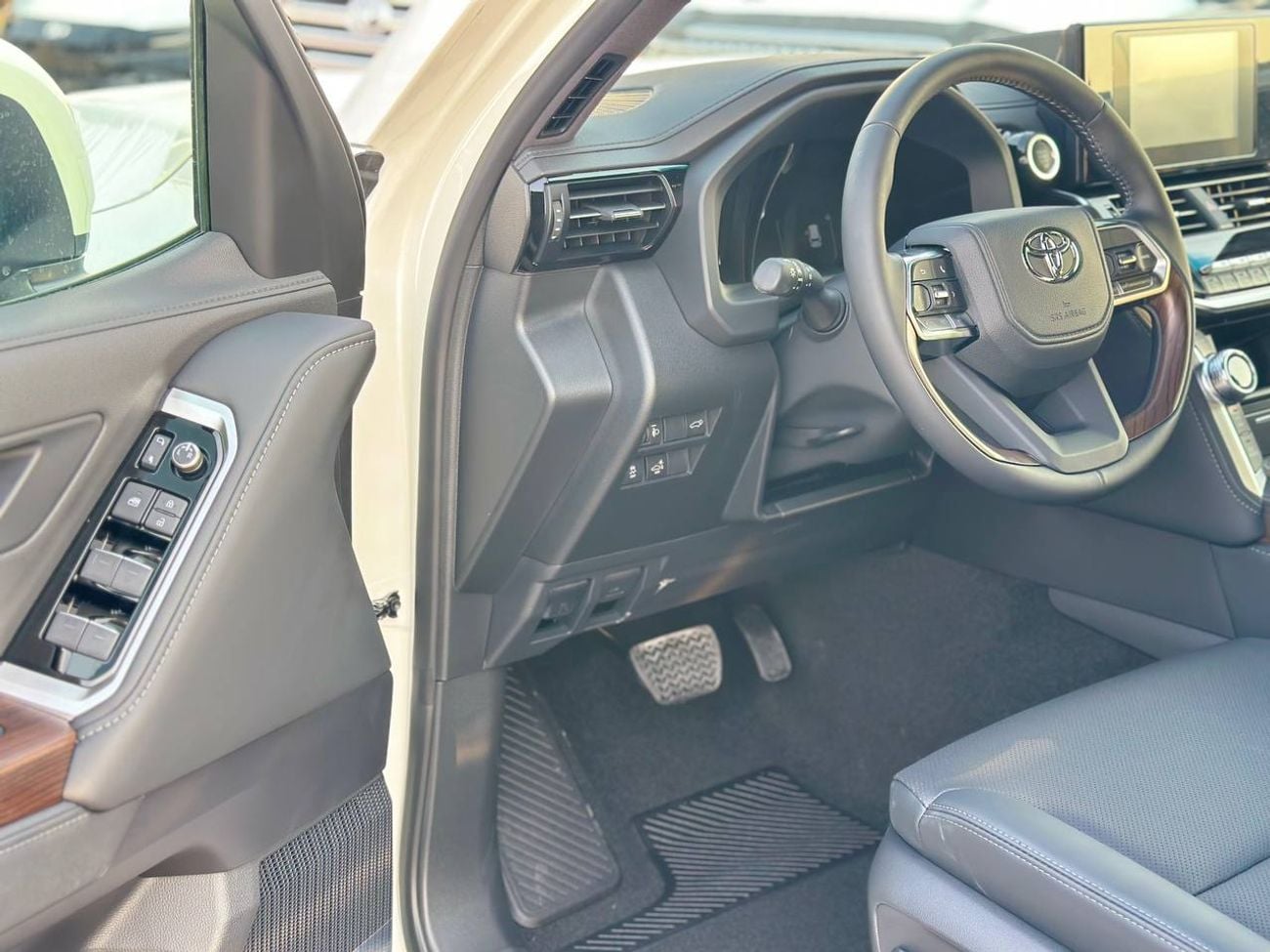 Toyota Land Cruiser GXR
