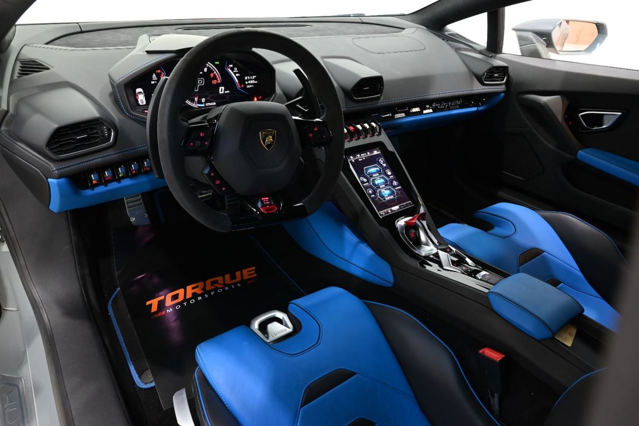 Lamborghini Huracan 2022 Lamborghini Huracan EVO Coupe, Service History, 2/2027 Exotic Car Warranty, Excellent Condition