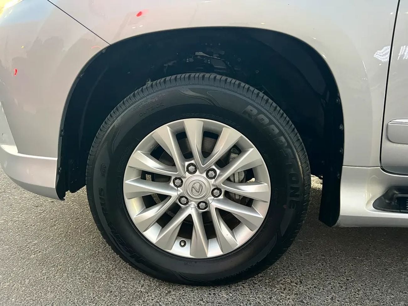 لكزس GX 460 GX 460 GCC Specs full option single owner full service history from al Futtaim automobile