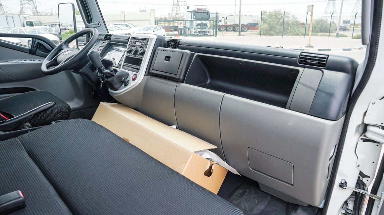Mitsubishi Fuso Canter CHASSIS Brand New – 4.2L Diesel 2WD Manual – Z93 – GCC 2026 – Export only