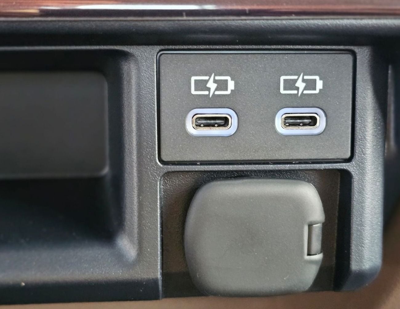 Toyota Land Cruiser Pick Up LC79 SINGLE CABIN || 4.0L PETROL V6 A/T | RADAR | FULL OPTION (CODE # SC)