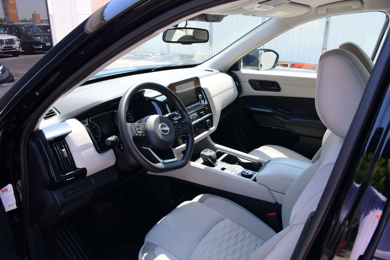Nissan Pathfinder S 2.0