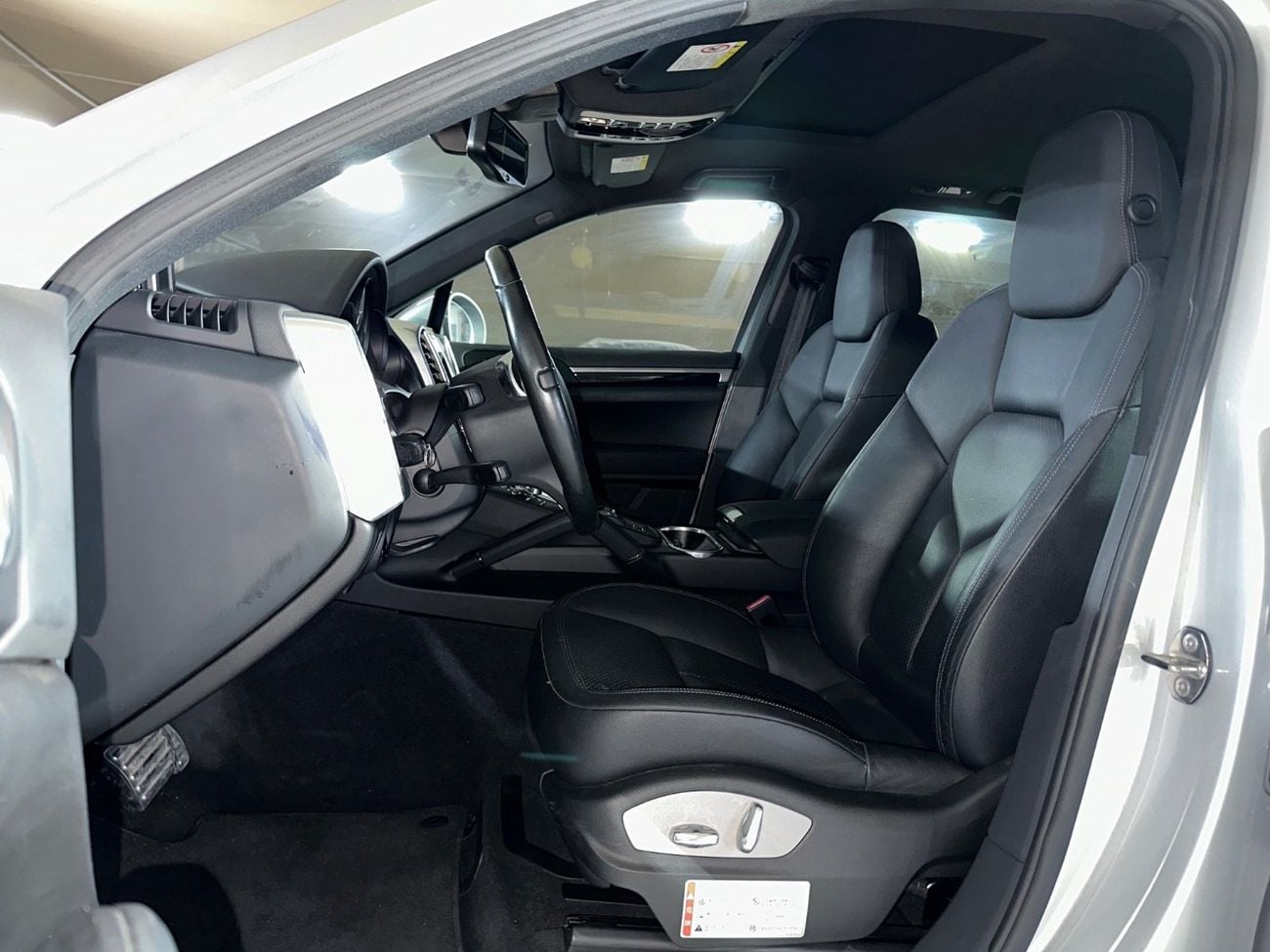 Porsche Cayenne S | SERVICE HISTORY | SUNROOF | 21-INCH ALLOY RIMS