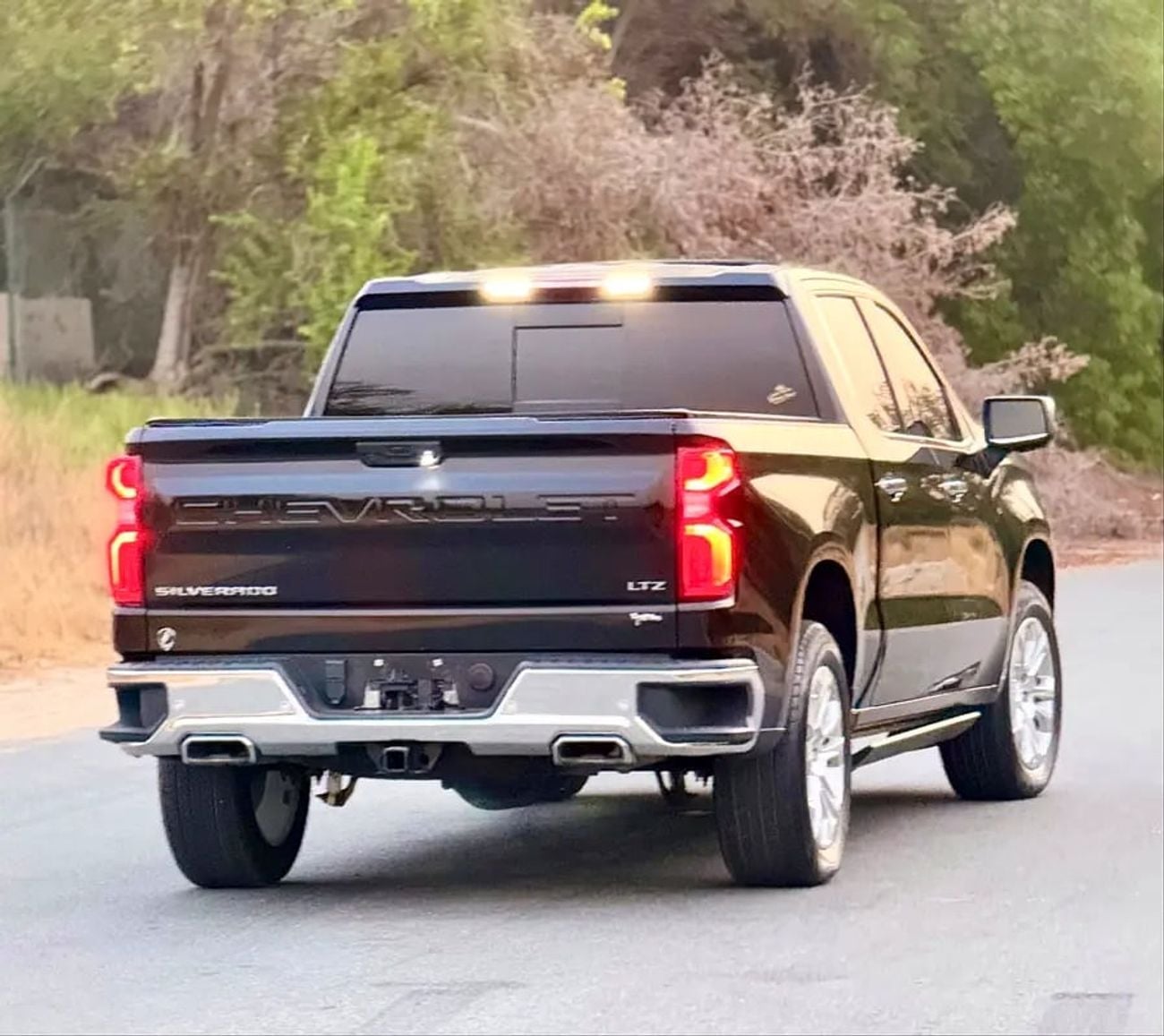 Chevrolet Silverado شيفروليه سيلفرادو LTZ موديل فل اوبشن بحالة ممتازة