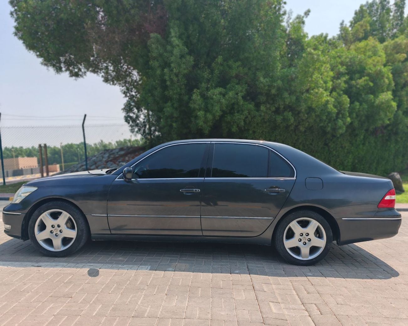Lexus LS430 TOP
