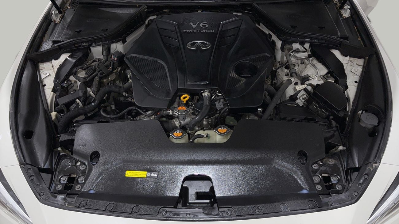 إنفينيتي Q50 LUXE كارس24 هي سوق ضخم للسيارات المستعملة موثوق ومضمون ٪كارس24 هي سوق ضخم للسيارات المستعملة موثوق ومضمون