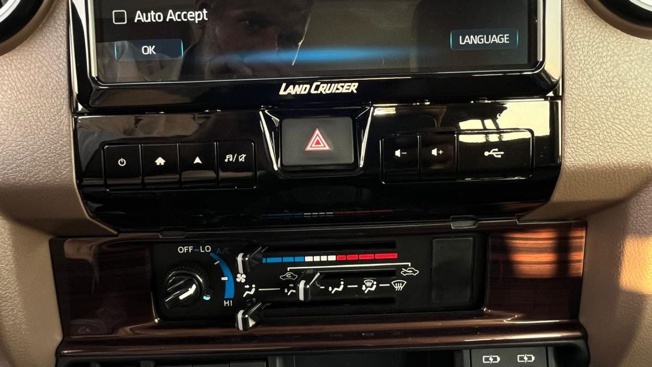 Toyota Land Cruiser 70 LC71 LX