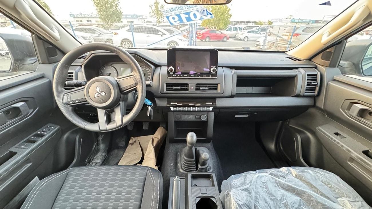Mitsubishi L200 GLS 2.4L 4x4 Double Cabin Petrol Manual Transmission 2027