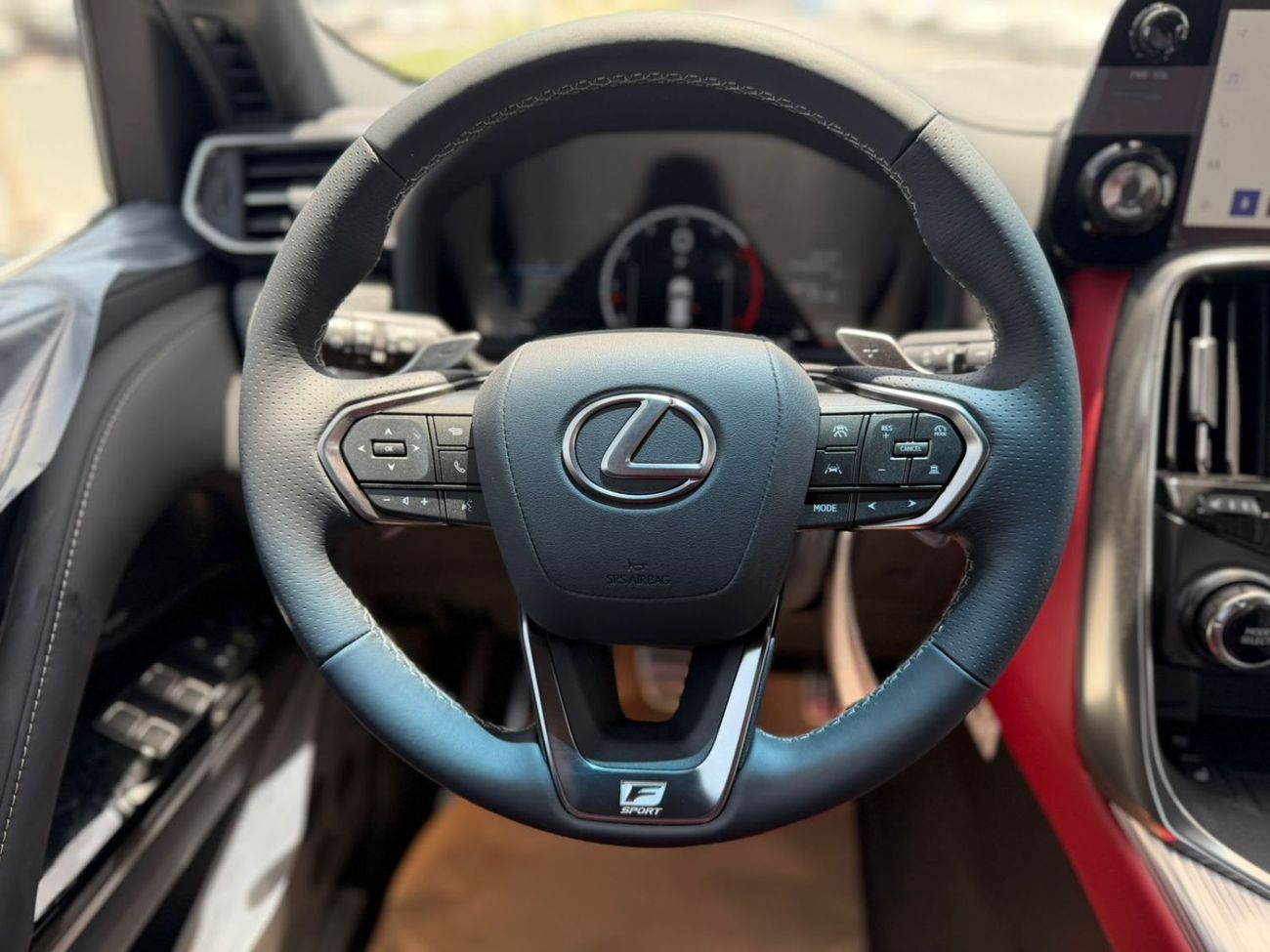 لكزس LX 600 SIGNATURE LEXUS LX600 3.5L twin turbo Model 2026