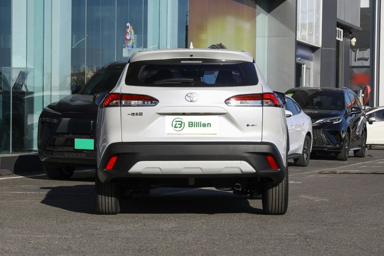 تويوتا كورولا كروس GLI Toyota Corolla Cross 2026 Elite white-black