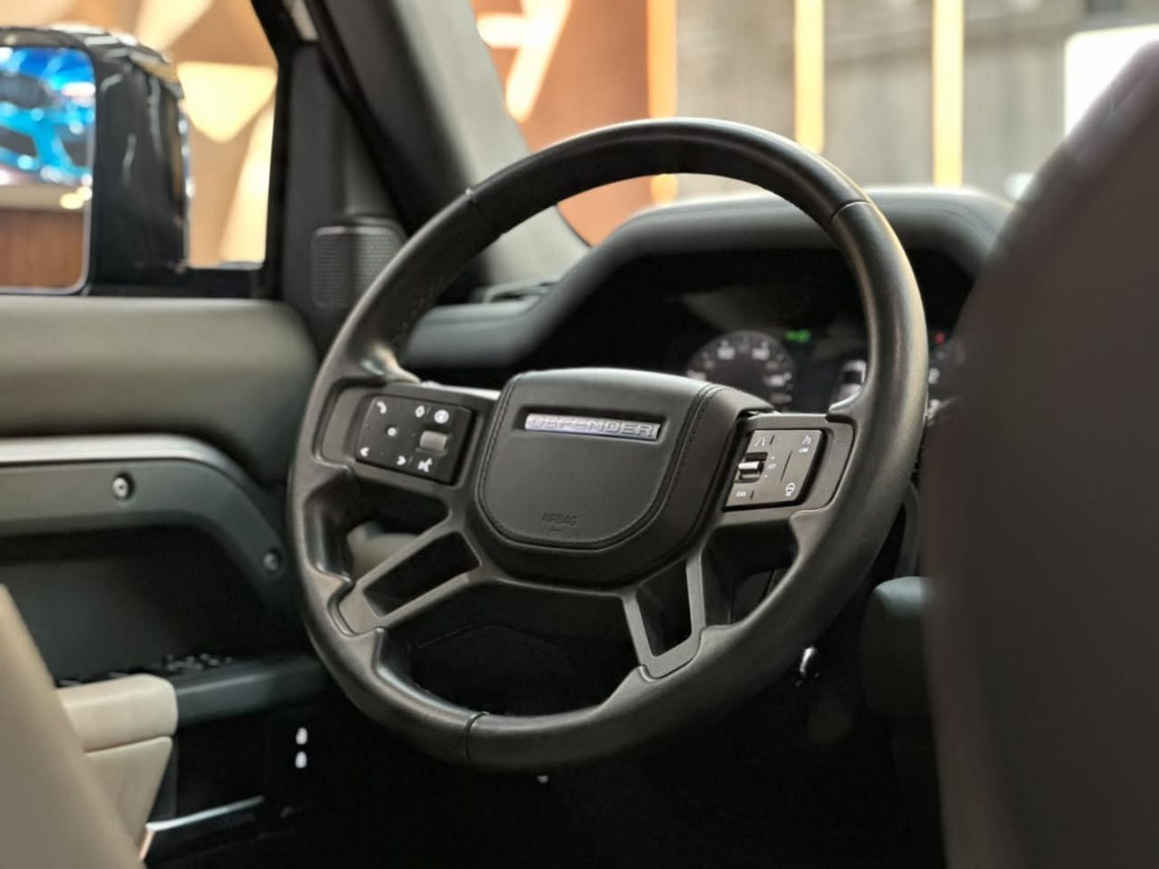 لاند روفر ديفندر P400 SE X Dynamics