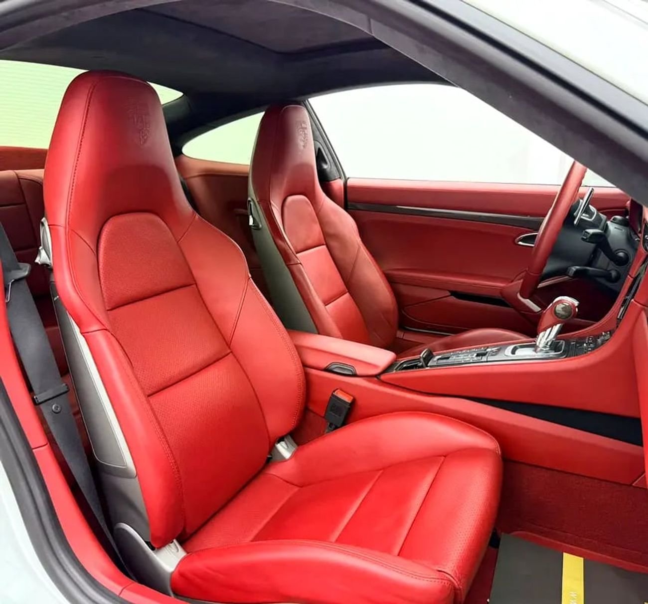 بورش 911 تربو Turbo, Full Service History, Carbon Fiber Interior, Excellent Condition, GCC