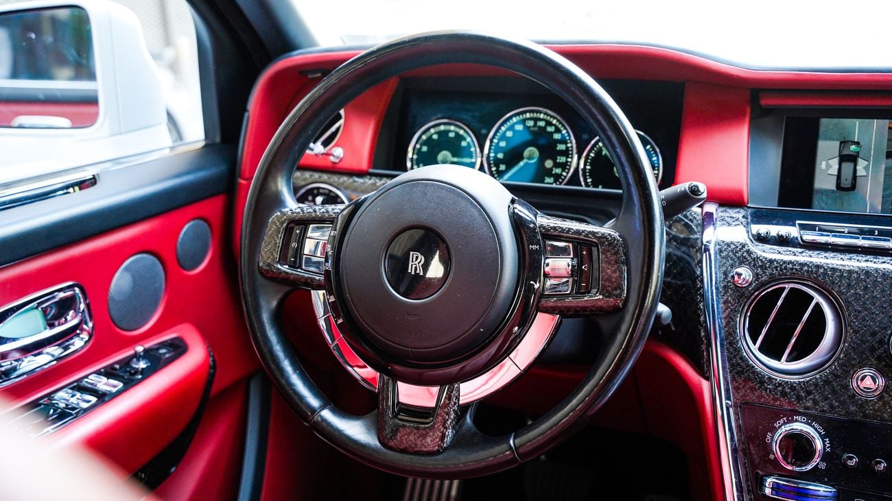 Rolls Royce Cullinan BLACK BADGE