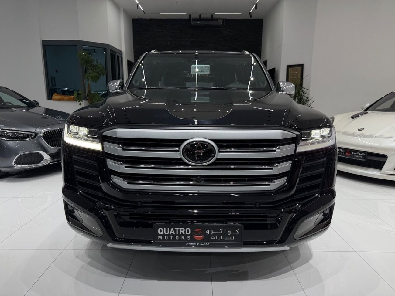 تويوتا لاند كروزر VXR