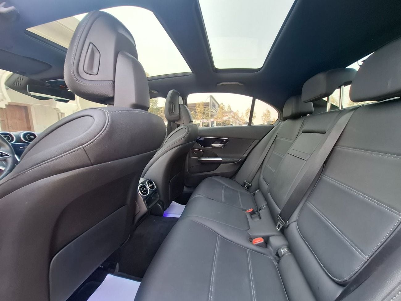 Mercedes Benz C300 STANDARD