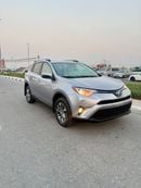 Toyota RAV4 XLE RAV4 XLE HV 4X4