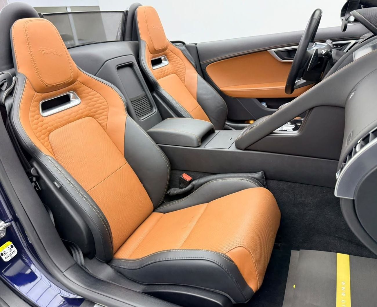 Jaguar F-TYPE R 2021 Jaguar F-Type P575 R Convertible, 2028 Masterclass Warranty + Service Pack, Very Low Km, Euro