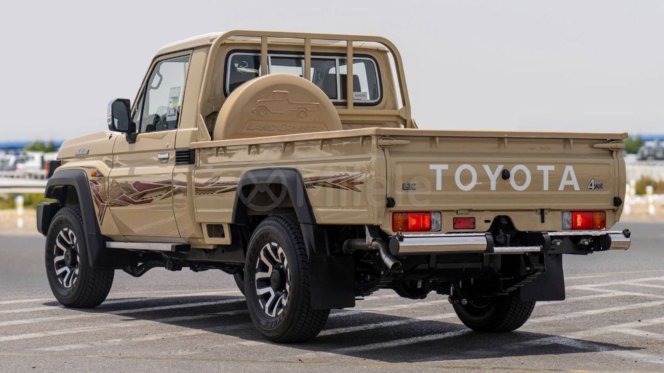 تويوتا لاند كروزر بيك أب 70 LX LX