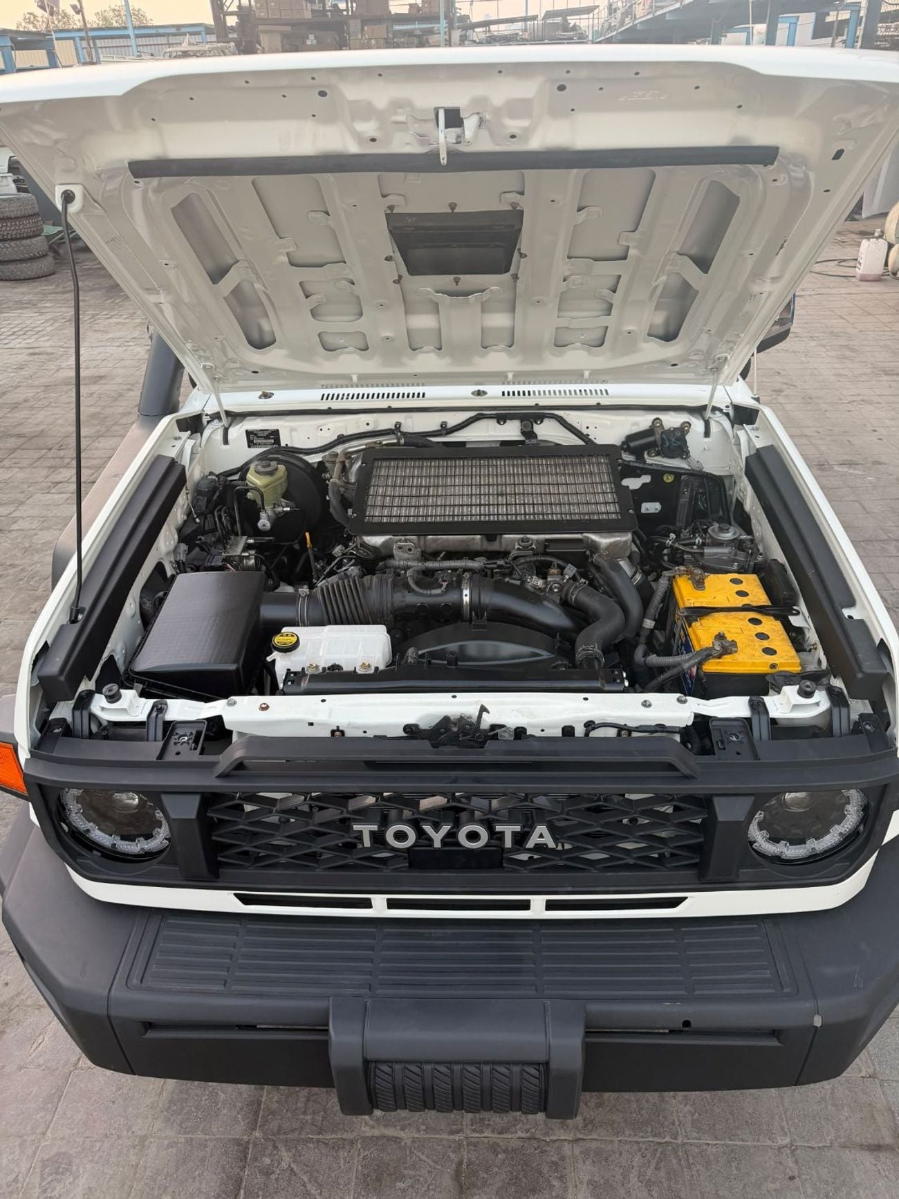 Toyota Land Cruiser Pick Up