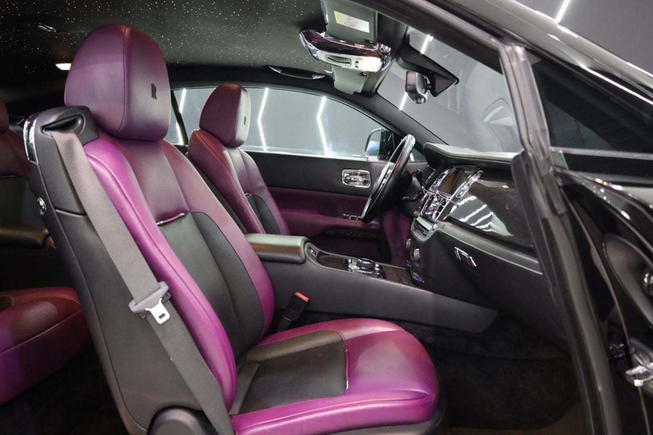 Rolls Royce Wraith Black Badge, Starlight Healiner, Two-Tone Interior, GCC Specs!!