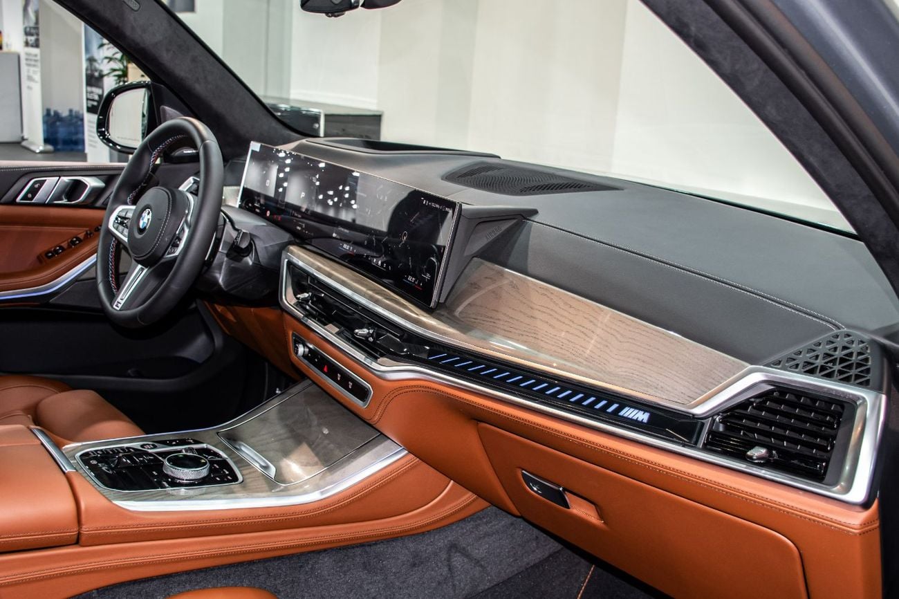 BMW X5 M60i LUXURY