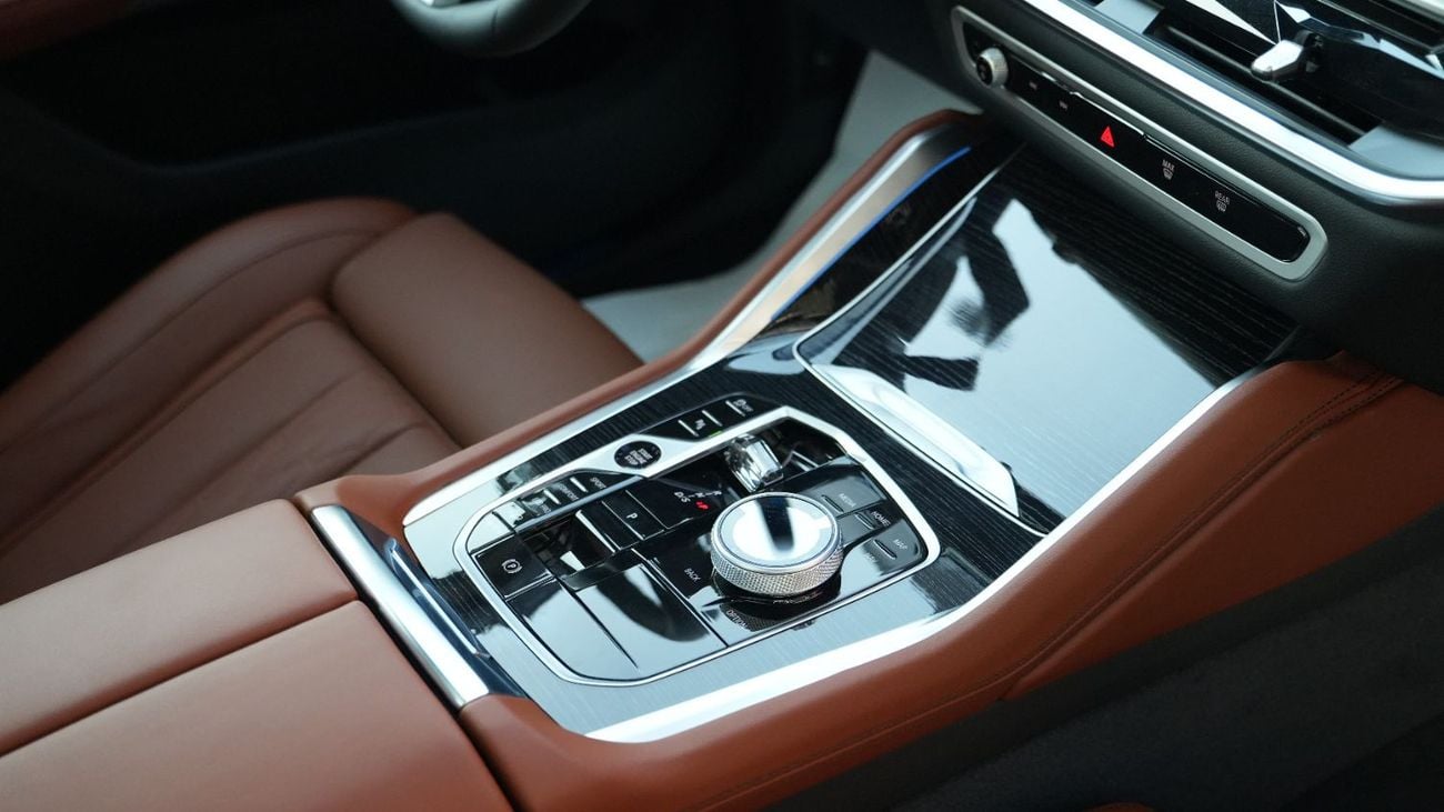 BMW X6 M M60i XDrive 60i XDrive V8 Nardo Grey-Tan 2026MY