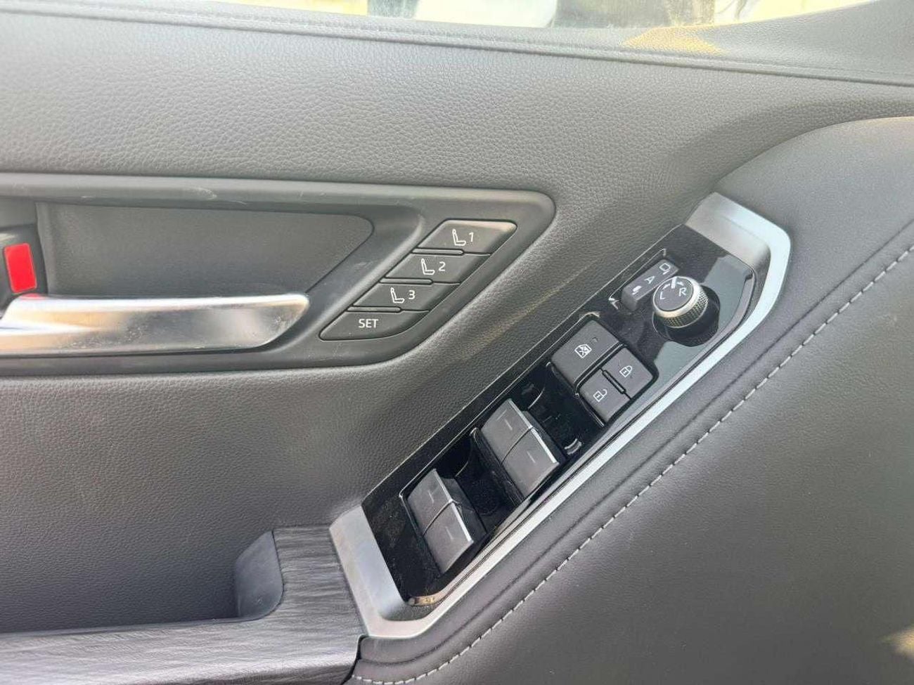 Toyota Land Cruiser VXR 3.5L 4WD SUV 2026