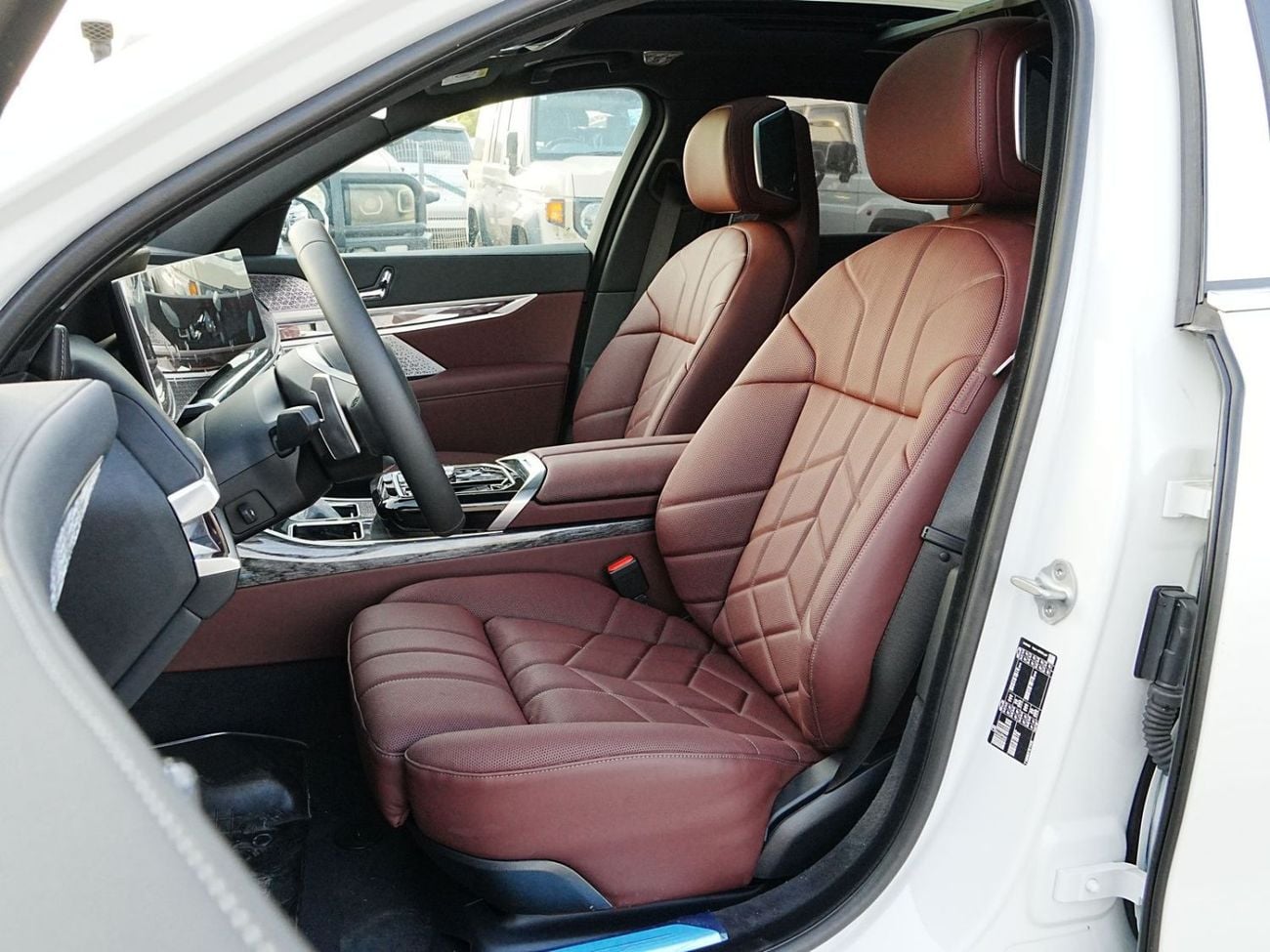 BMW 740i