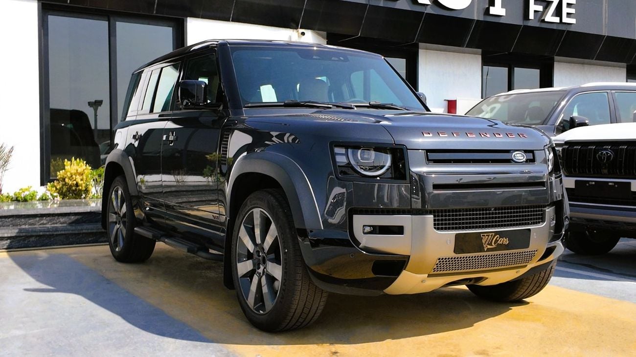 لاند روفر ديفندر 110 ULTIMATE EDITION P525 | ٢٠٢٦ | رمادي كارباتي | مقصورة داخلية بلون بني فاتح | محرك V8