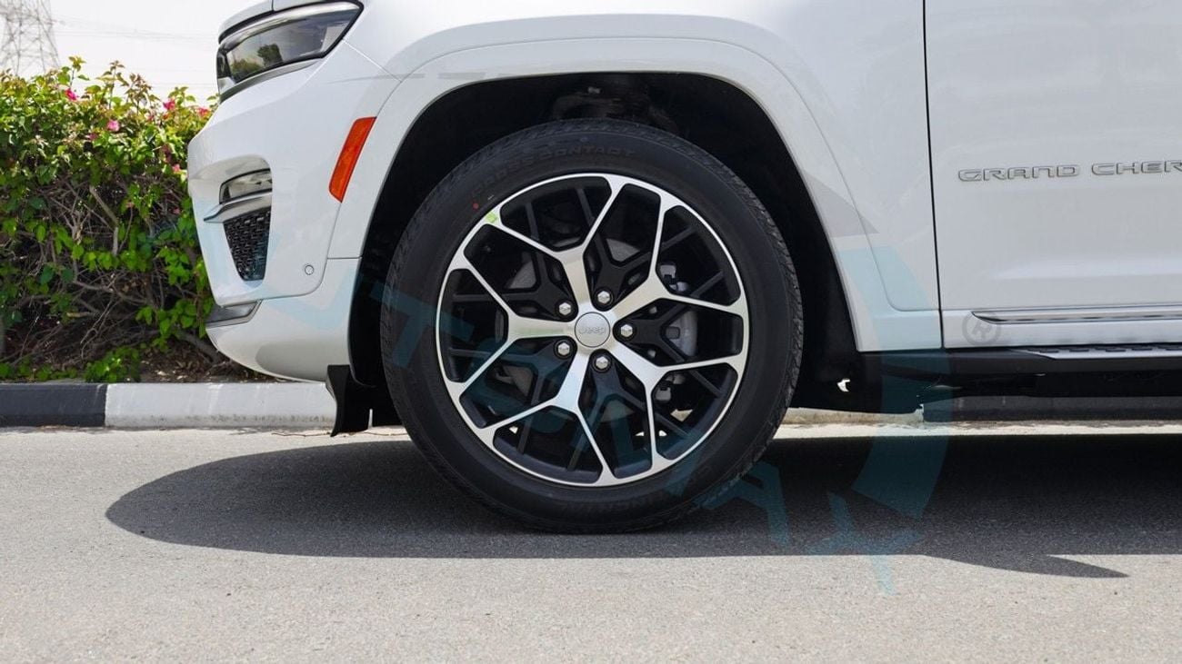 جيب جراند شيروكي SUMMIT 4X4 2025 GCC 0Km With 5 Years Or 100K Warranty & 5 Years Service @Official Dea