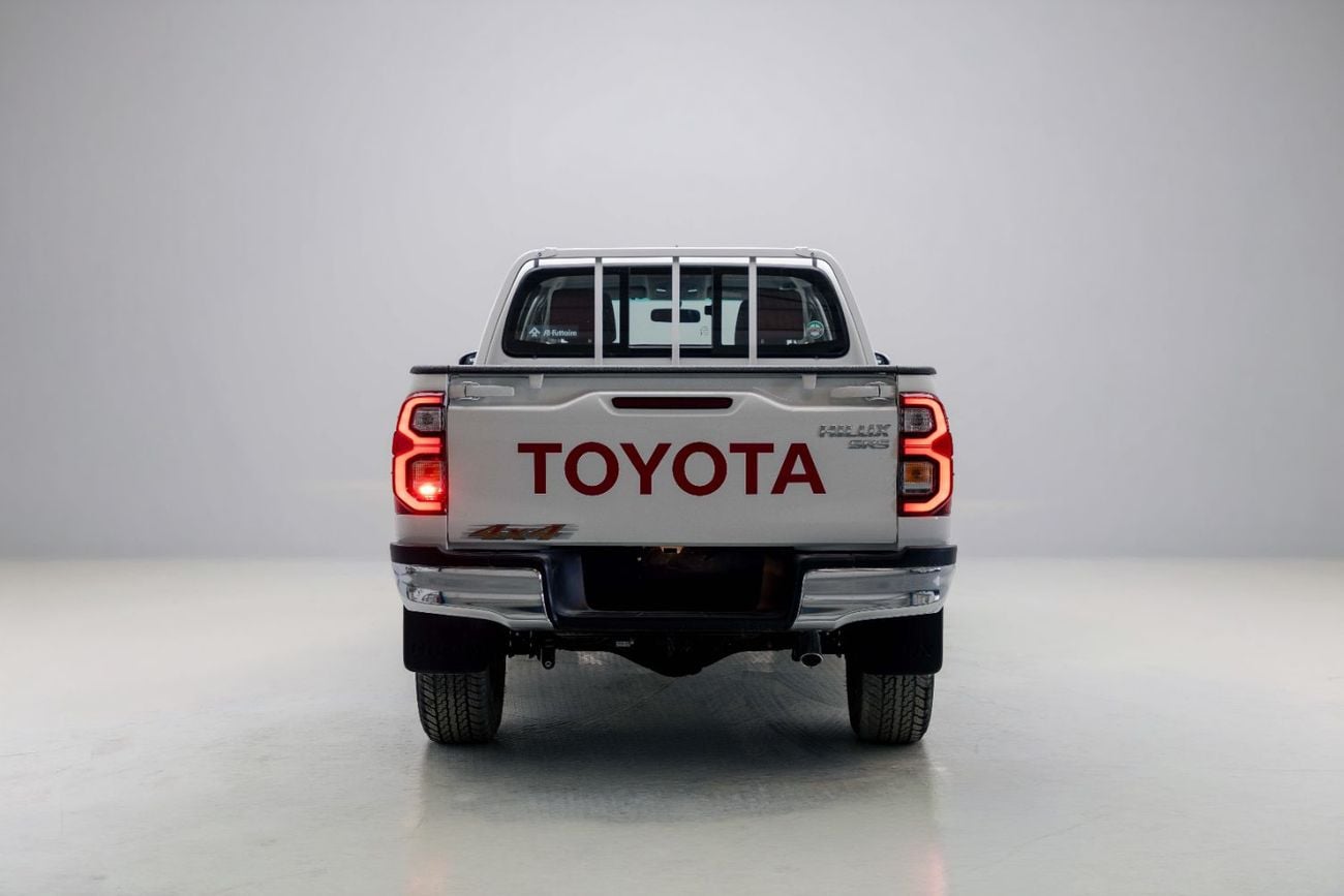 Toyota Hilux GLX 2.7L - Super White Inside Red | Export Only