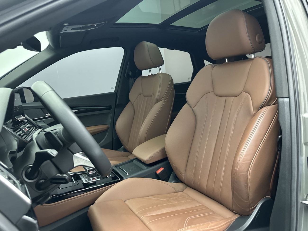أودي Q5 45 TFSI S-LINE quattro 249hp (Ref# 89770)