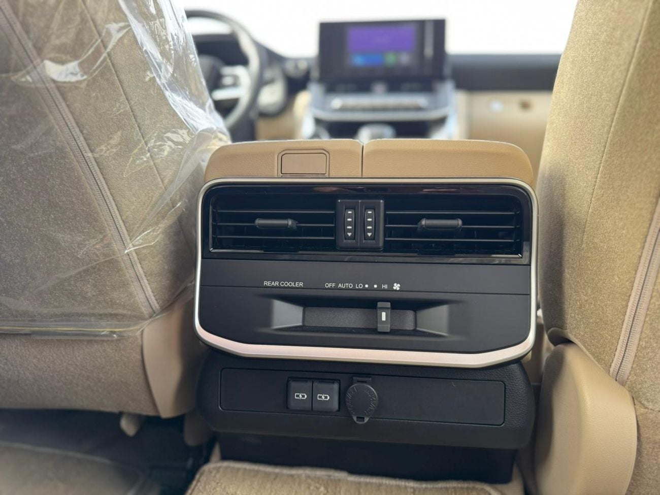 Toyota Land Cruiser GXR Toyota Land Cruiser GXR 3.3L 2026 GCC Specs
