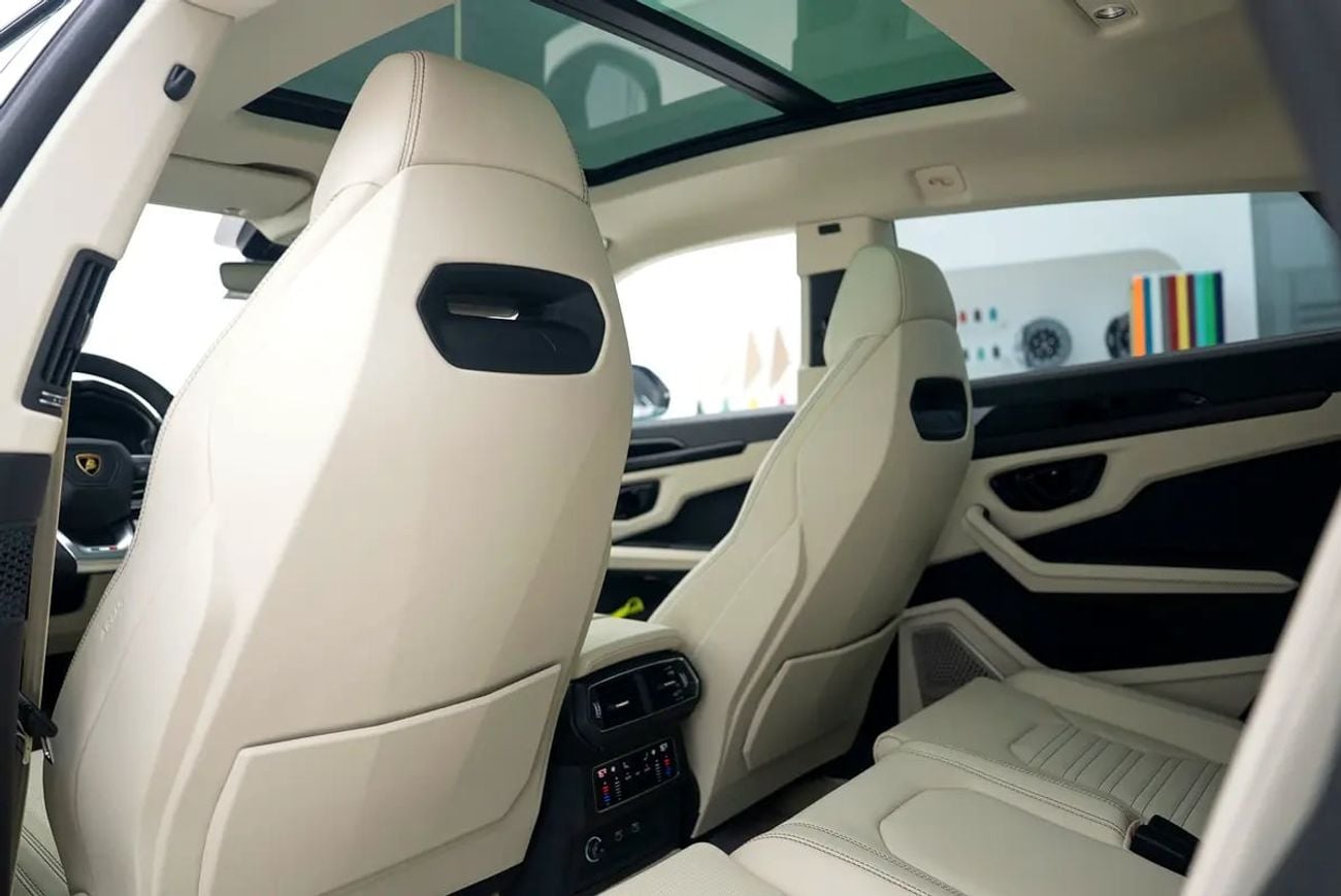 Lamborghini Urus SE 600 KM | PLUG-IN HYBRID | WHITE & IVORY