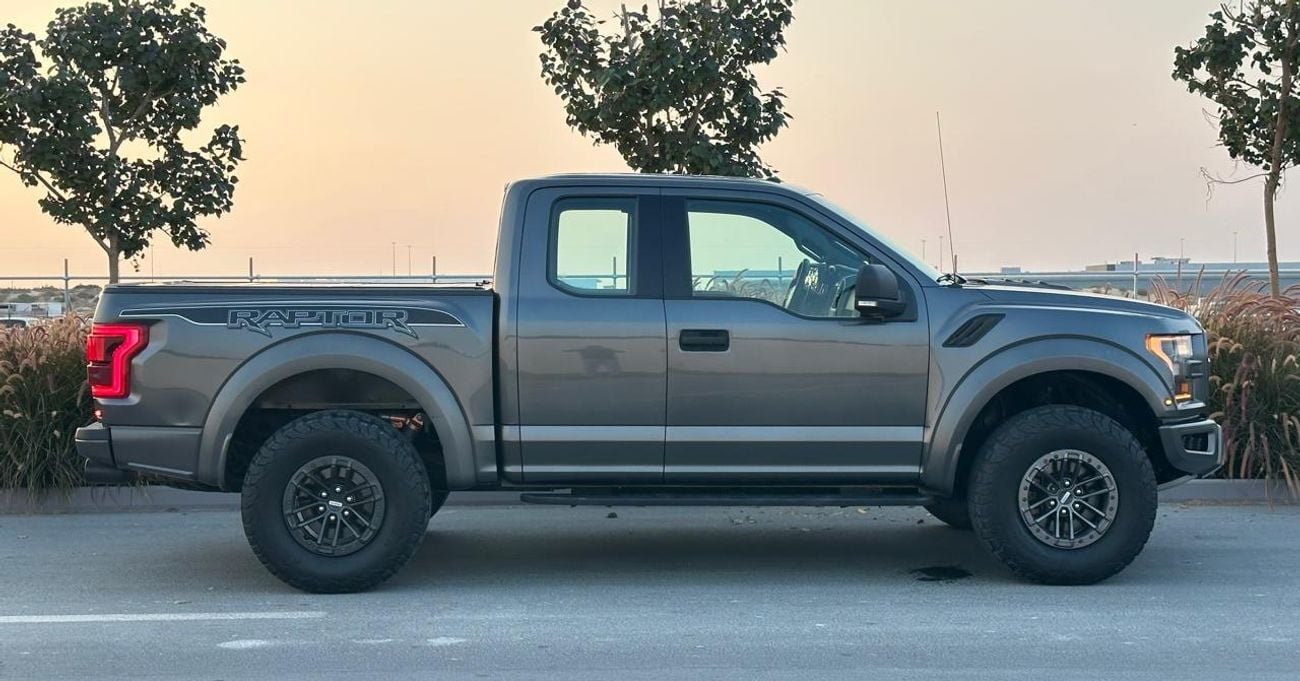 Ford F-150 RAPTOR SUPER CAB