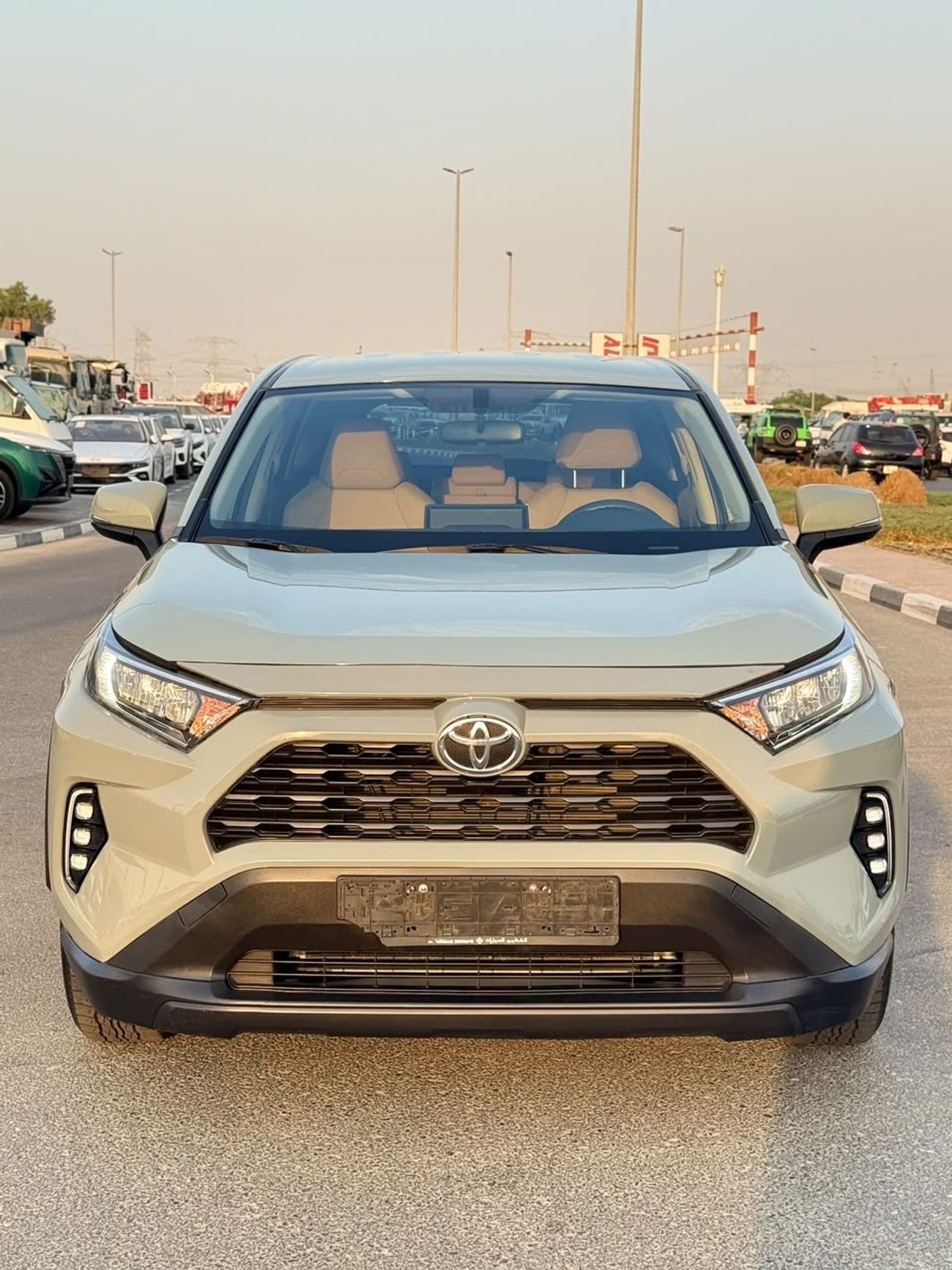 Toyota RAV4 EX RAV4 GCC 2023 model mid option