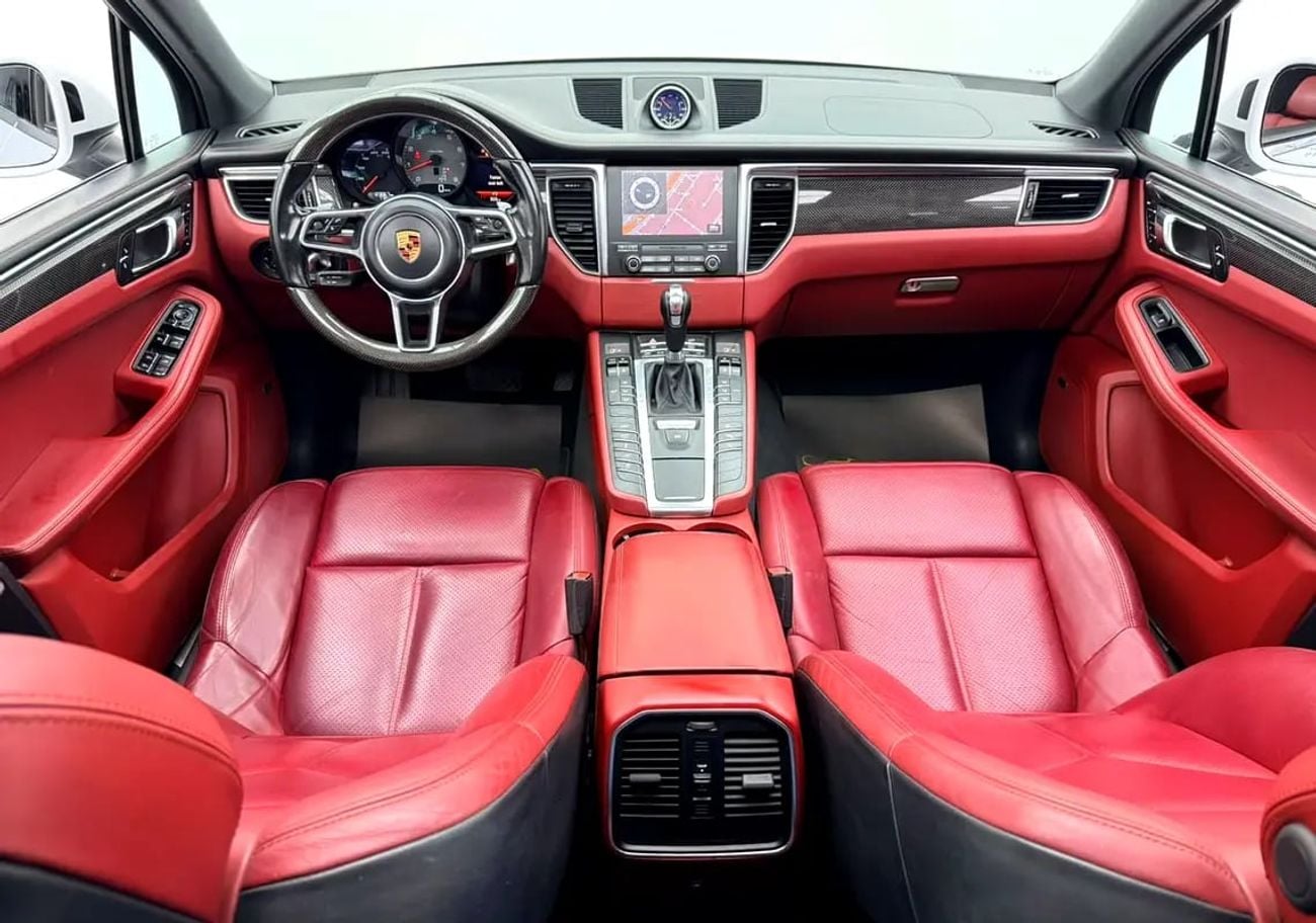 Porsche Macan S, Service History, Carbon Fiber Interior, Fully Loaded, Excellent Condition, GCC