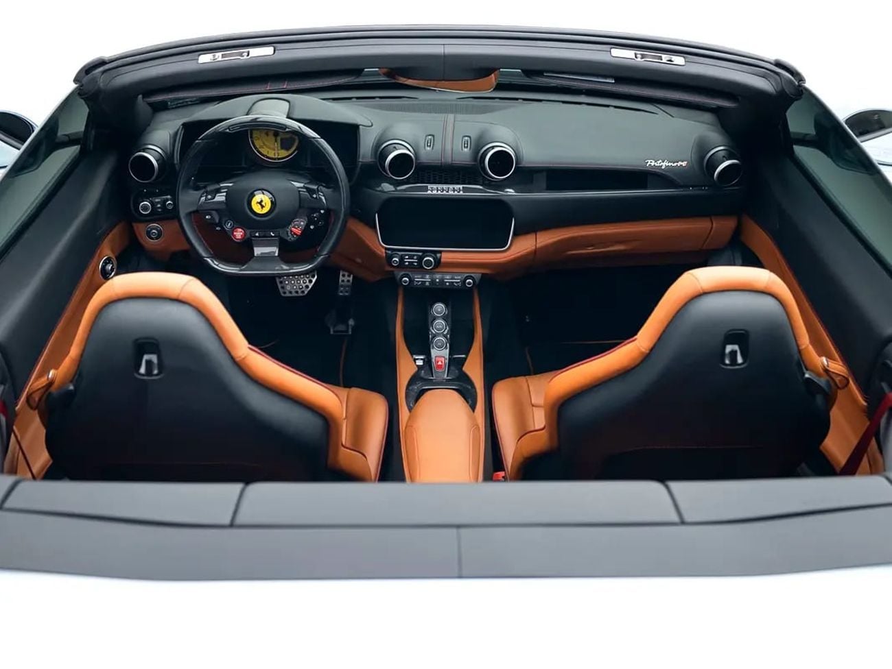 فيراري بورتوفينو M ستاندارد CARBON-FIBRE STEERING WHEEL WITH LEDs | ONLY 13,197 KM | TAN LEATHER INTERIOR