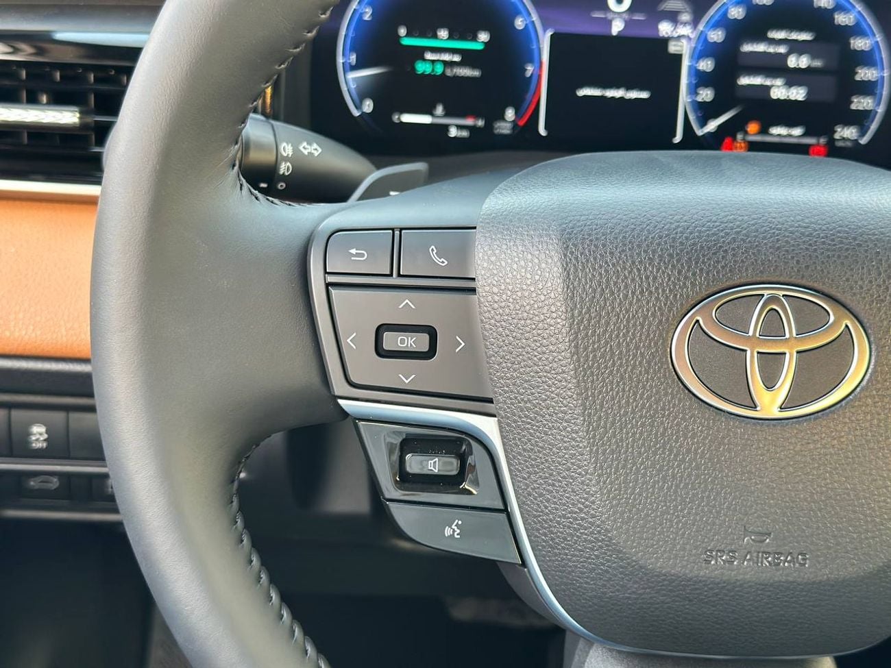 Toyota Camry GLE