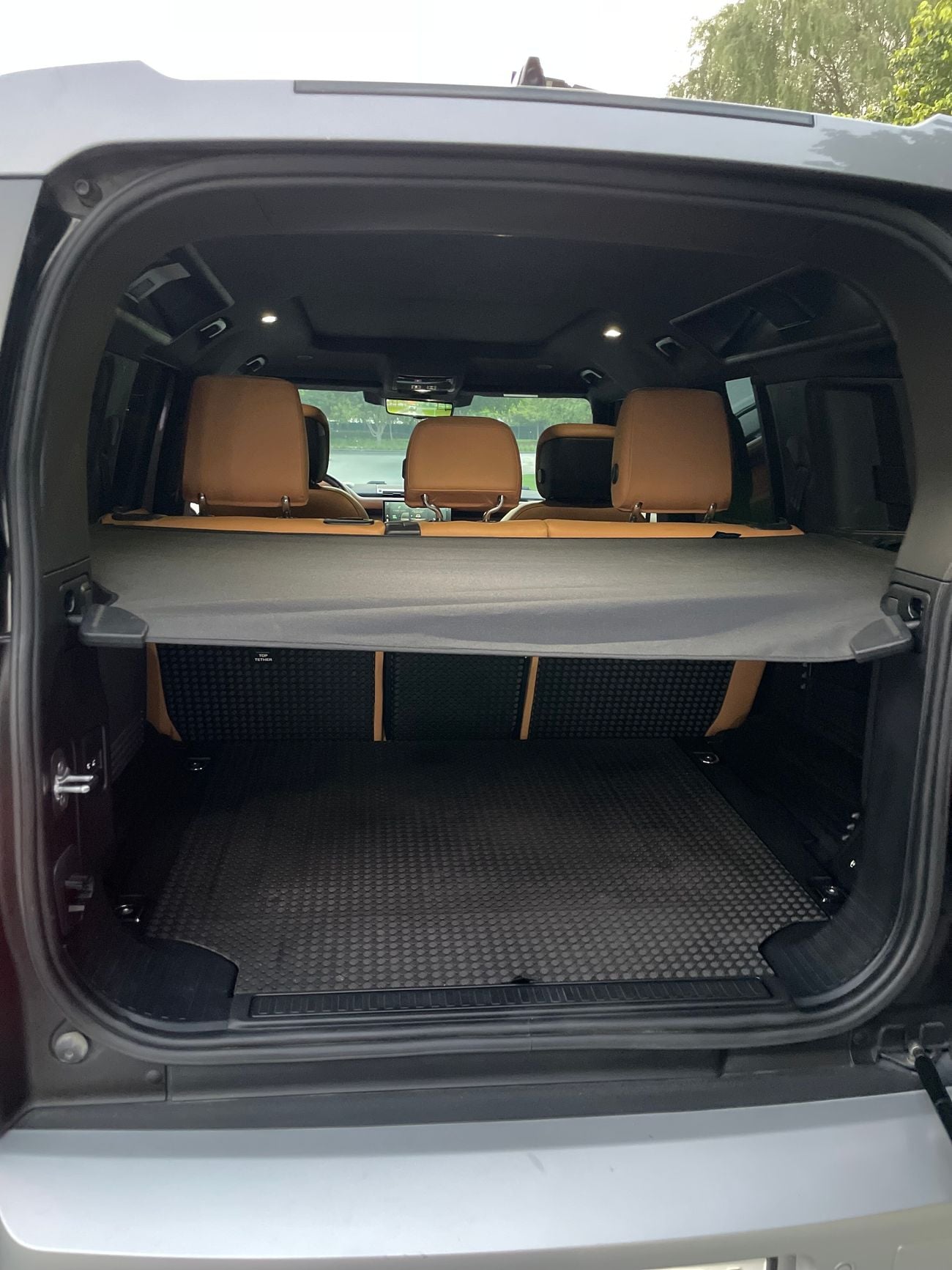 Land Rover Defender p400 x dynamic