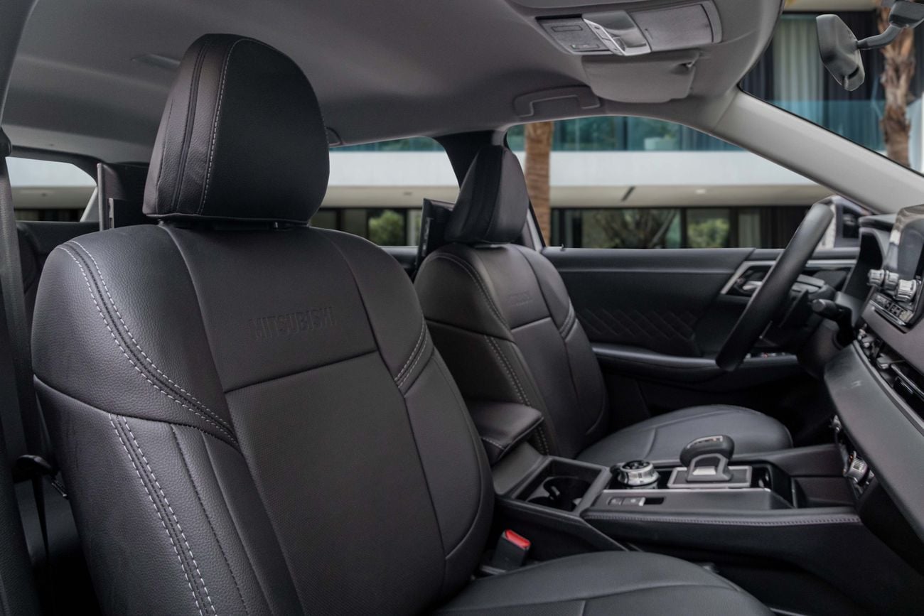 Mitsubishi Outlander GLX PRIME Outlander GLX | 1,763 P.M | 0% Downpayment | Mitsubishi Warranty