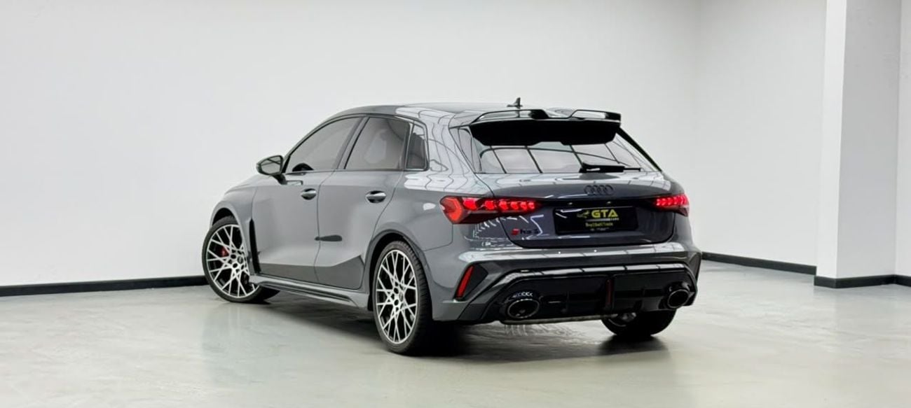 Audi RS3 TFSI SPORTBACK 2026 Audi RS3 Sportback, 2030 Audi Warranty + Service Pack, Carbon Fiber Package, Low Km, GCC