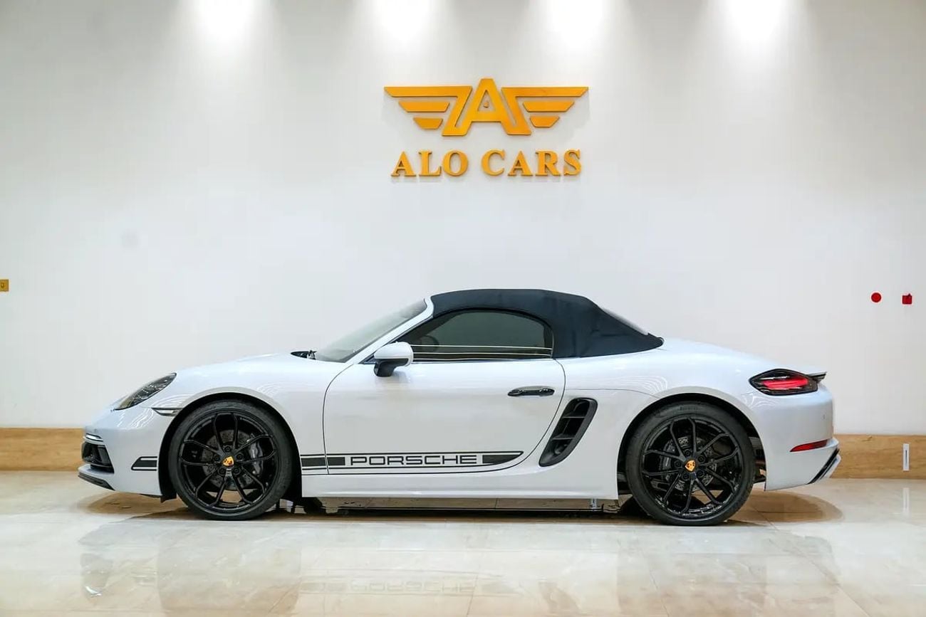 Porsche 718 Boxster Boxster / Warranty and Service Contract / GCC Specs