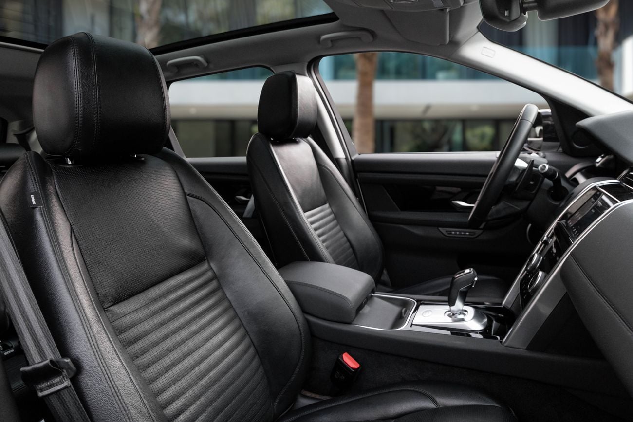 لاند روفر دسكفري سبورت Discovery Sport SE P200 | 1,763 P.M | 0% Downpayment | Discovery Sport SE P200 | Land Rover Service