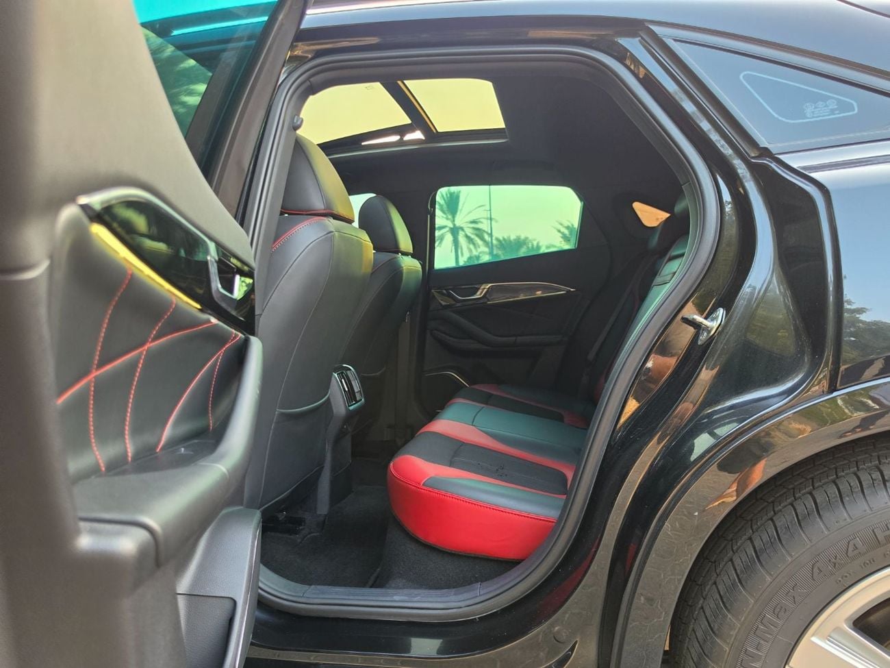 Bestune B70S LIMO GCC SPEC FIRST OWNER